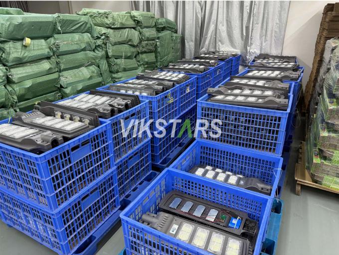 40W 80W 120W 160W 모듈 태양광 거리등 마을용 값싼 가격 2년 보증 16