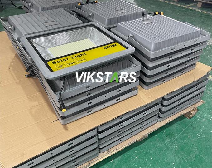 600w 800w 태양광 홍수 조명 경기장 조명 야외 고전력 태양광 반사기 13